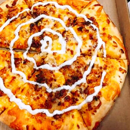 tater tot pizza